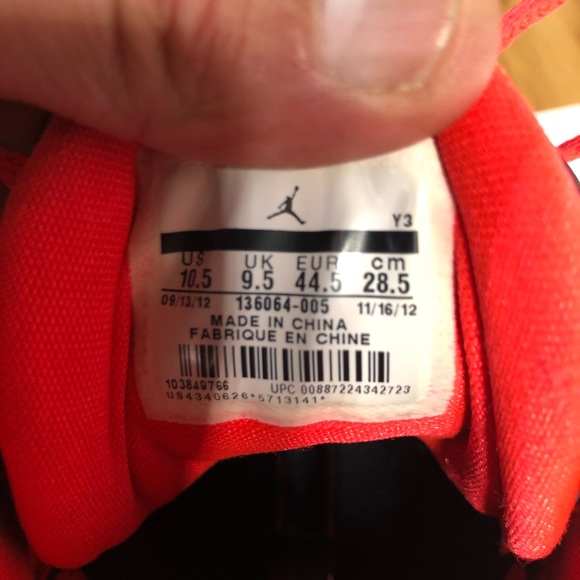 Air Jordan 3 Retro Crimson - Picture 6 of 16